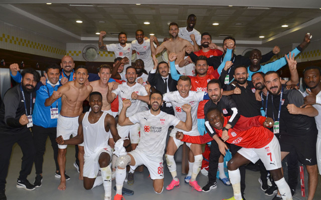 Sivasspor, deplasmanda Kayserispor'u 3 golle geçti - Resim: 0