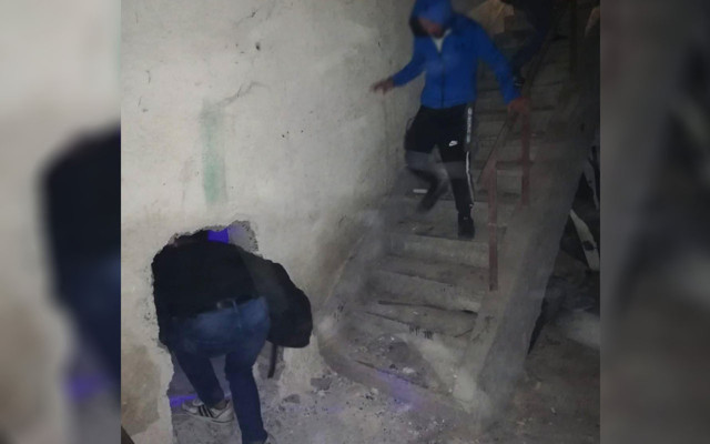 Gizli bölme şaşkına çevirdi Konya'da kumar oynatılması için açılmış - Resim: 0