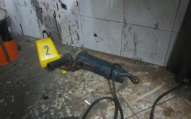 Kütahya'da korkunç ölüm: Fleks makinesiyle boynunu kesti - Resim: 1