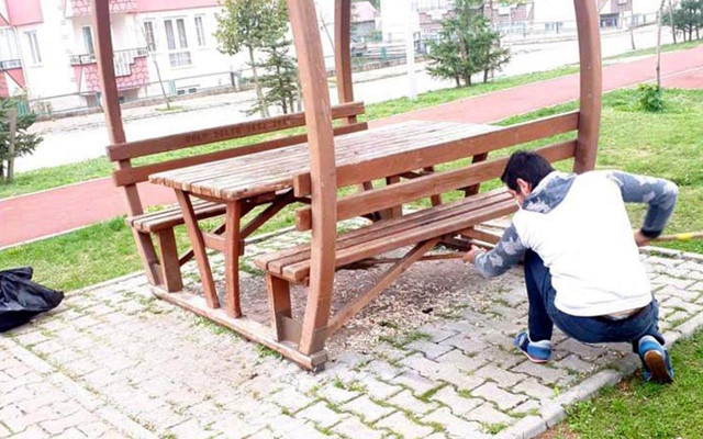 Antalya'da masada bıraktığı çöplerle birlikte cüzdanını unutunca olanlar oldu - Resim: 1