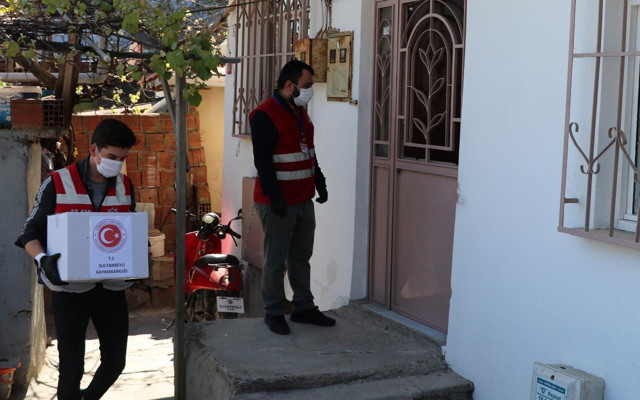 Covid-19 salgını sürecinde Sultanbeyli’deki ihtiyaç sahiplerine 59 milyon yardım Yapıldı - Resim: 1