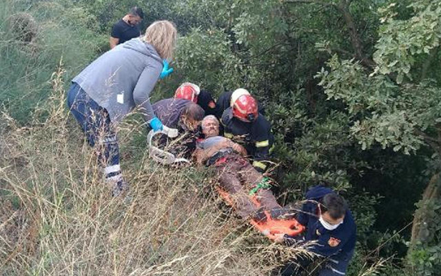 Kocaeli'de türbeye kablo çekerken ölümle burun buruna geldi - Resim: 0