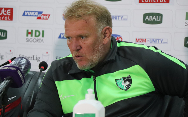 Prosinecki VAR'a sitem etti: Çok net olan penaltı görülmüyor - Resim: 0