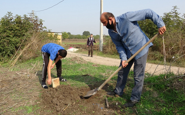 Bursa'da vahşet! Kümesten yumurta çalan köpeği tüfekle vurarak öldürdü - Resim: 0