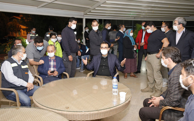 İzmir'de elektrik ve doğalgaz kesintisi! Enerji Bakanı Dönmez açıkladı - Resim: 0