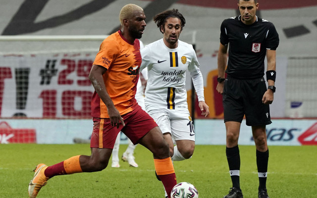 Fuat Çapa, Galatasaray yenilgisi sonrası: Bize daha cesur çekildi - Resim: 1