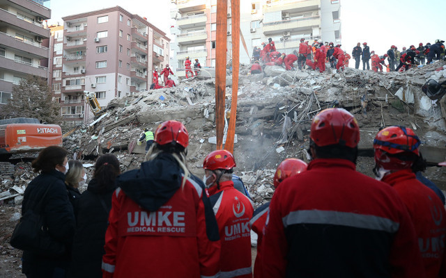 İzmir depreminde ölü sayısı kaç oldu? 3. günde enkazlarda son durum - Resim: 1