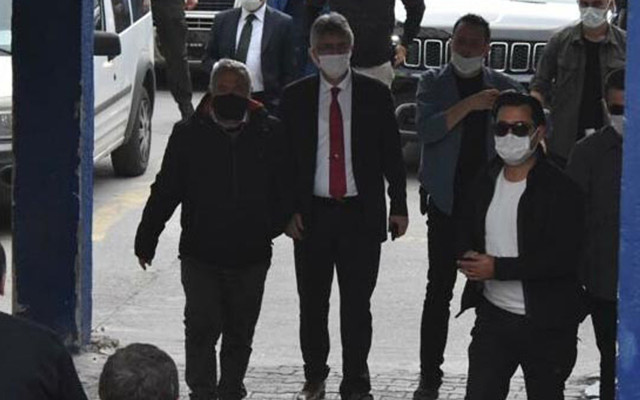 İzmir'de hakim gözyaşlarına boğuldu! Enkazdan çıkarılan cansız bedeni teşhise geldi - Resim: 0