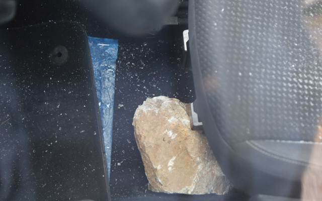 Artvin'de akılalmaz ölüm: Yamaçtan düşen kaya parçası sürücüyü öldürdü - Resim: 0