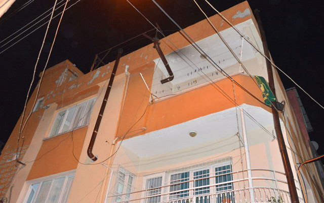 Adana'da 4 yerinden bıçaklanan genç kadının ifadesi şüphelendirdi! Eşi gözaltında - Resim: 0