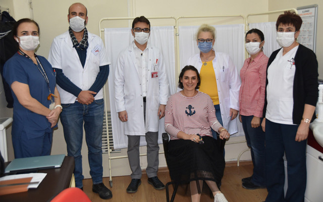 'CoronaVac' isimli koronavirüs aşısı Adana'da uygulanmaya başladı - Resim: 1