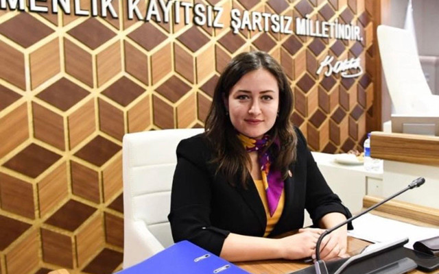 Antalya Büyükşehir'de yetki savaşı! Muhittin Böcek'in imzası sahte mi - Resim: 0