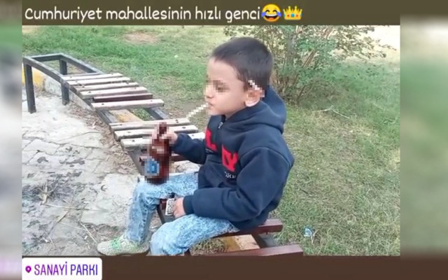 Hatay'dan tepki çekecek görüntüler! Parka giden çocuğa sigara verip o anları kaydettiler - Resim: 0