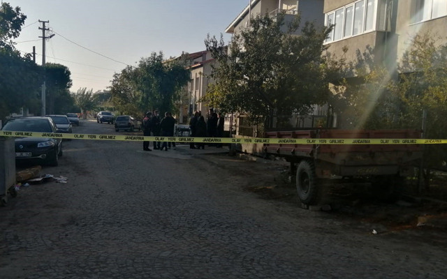 İzmir'de erkek arkadaşı tarafından boğazı kesilerek öldürüldü! Katil Afyon'a kaçtı - Resim: 0