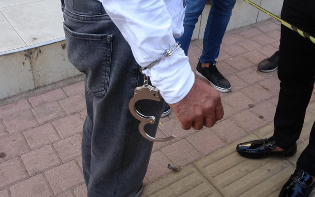 Antalya'da bahtsız kuyumcunun hırsızlara isyanı: O kadar kuyumcu varken niye bana? - Resim: 0