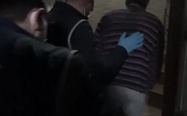 Denizli'de FETÖ'nün sözde Batum imamı yakalandı tabure altından gizli kasa çıktı - Resim: 0