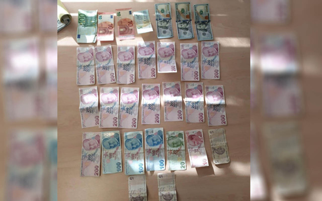 Zeytinburnu'ndan dilenciden çıkanlar şoka uğrattı! Cebinden otomobil anahtarı da çıktı - Resim: 1