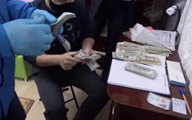 Denizli'de FETÖ'nün sözde Batum imamı yakalandı tabure altından gizli kasa çıktı - Resim: 1