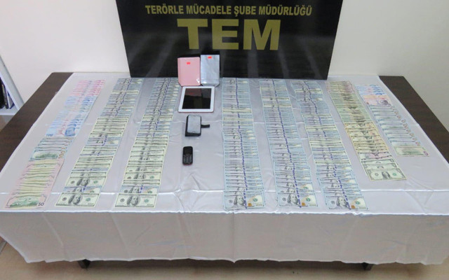 Denizli'de FETÖ'nün sözde Batum imamı yakalandı tabure altından gizli kasa çıktı - Resim: 2