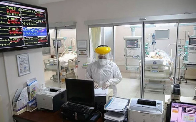 SGK'dan koronavirüs hastalarıyla ilgili yeni karar! 'Pandemi bakım ücreti' krizine çözüm - Resim: 0