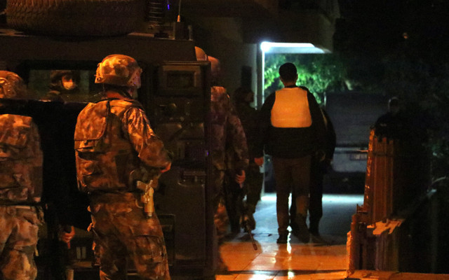 Antalya'da eski koca dehşetinden KADES'le kurtuldu! Özel harekattan başarılı operasyon - Resim: 1