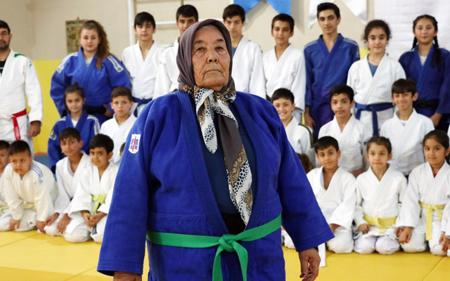 Adana'da 80 yaşında judoya başladı 2 yıl sonra koronavirüse yenildi - Resim: 0