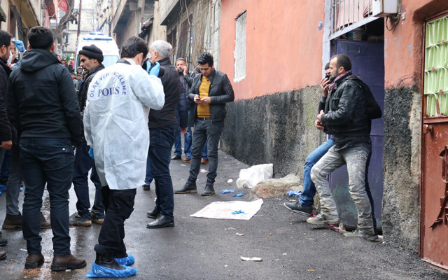 Gaziantep'te eşini ve 3 çocuğunu öldürdü 'Deli değilim' diyen cani hakkında karar! - Resim: 0
