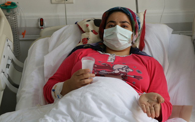 Aydın'da 17 yıllık şok gerçek! Bebekken yuttuğu toplu iğneyle bağırsağı delik yaşadı - Resim: 0