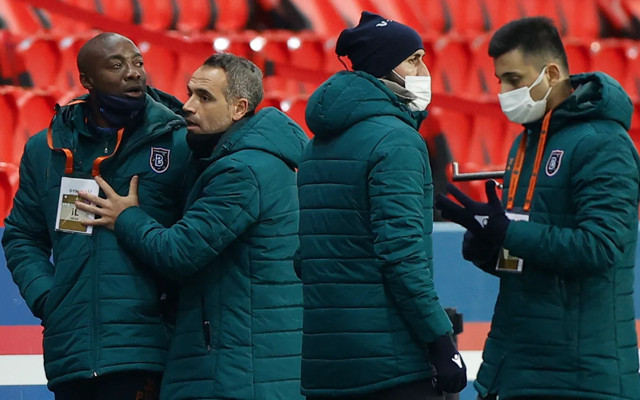 Sumudica'dan ırkçı vatandaşına tepki: Utanç verici - Resim: 0