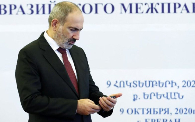 Ermenistan'da sokaklar durulmuyor! 3 günlük yas ilan edildi - Resim: 0