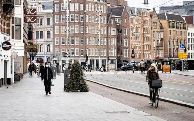 Hollanda’da 5 haftalık karantina ilan edildi - Resim: 0