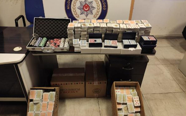 Bursa'da şoke eden polisten kaçış operasyonu! Baskında tavan arasında yakalandı - Resim: 1