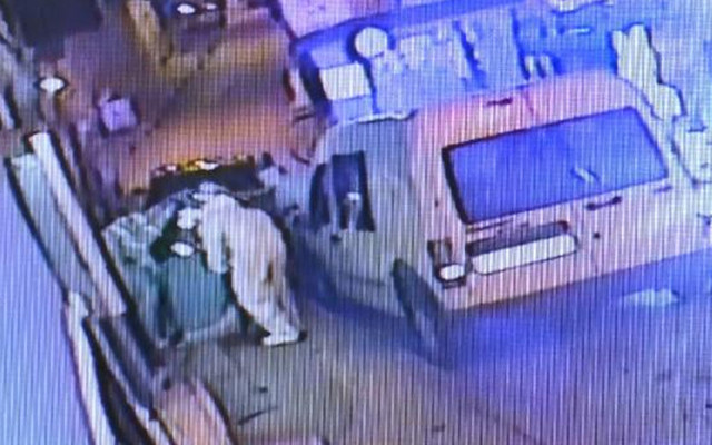 Bursa'da sahte alkolden hayatını kaybetti! Son anları kameraya böyle yansıdı - Resim: 1