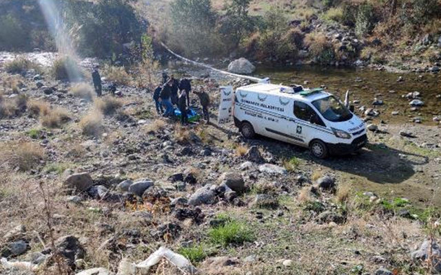 Osmaniye'de dere yatağında ceset paniği: Göğsünden vurulmuş halde bulundu - Resim: 0