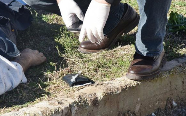 Antalya'da çocuk parkında vücudunda iğne izleri olan erkek cesedi bulundu - Resim: 0