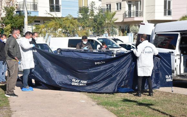 Antalya'da çocuk parkında vücudunda iğne izleri olan erkek cesedi bulundu - Resim: 2