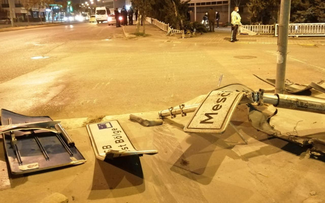 Tuzla'da kısıtlama saatlerinde alkollü sürücü dehşeti! 3 kişi yaralandı - Resim: 1