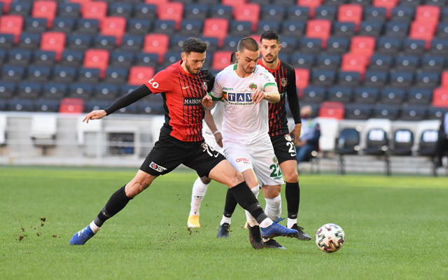 Gaziantep FK'ye yenilen Alanyaspor liderliği Galatasaray'a bıraktı - Resim: 3