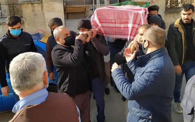 Şanlıurfa'da bir evladın acısı: 22 yıl sırtında taşıdı hiç evlenmedi koronavirüsten kaybetti - Resim: 2