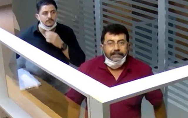 Mersin'de tapu müdürlüğünde 1 milyon liralık dublörlü vurgun yaparken yakalandılar - Resim: 0