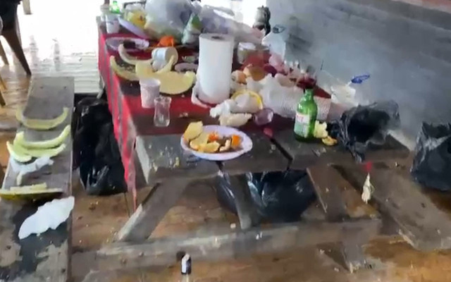 Rize'de CHP’li belediye başkanı sokağa çıkma yasağında 16 kişiyle içkili partide yakalandı - Resim: 0