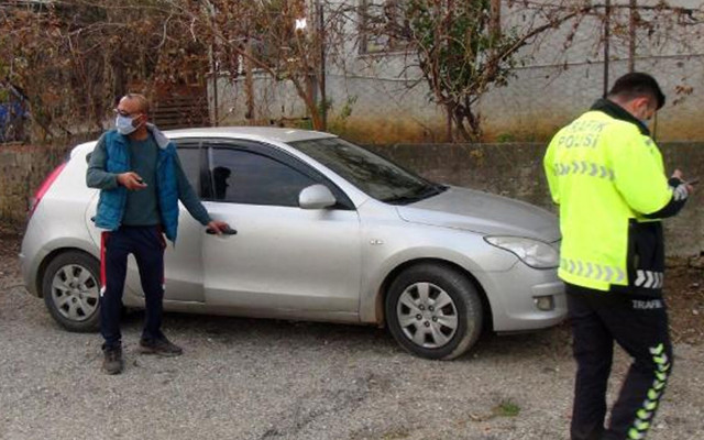 Antalya'da kıskançlık tartışmasında eşi ve çocuklarını döven baba gözaltına alındı - Resim: 0