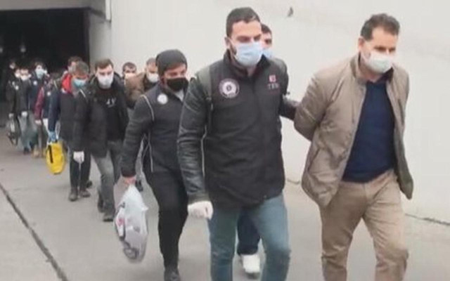 CHP'li Şişli Belediye Başkan Yardımcısı Cihan Yavuz'un PKK'lı görüntüleri ortaya çıktı - Resim: 1