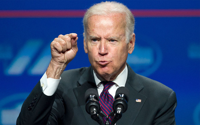 ABD'de sivil darbe girişimi! Kongre binası basıldı 4 kişi öldü ABD Başkanı Trump azlediliyor - Resim: 7