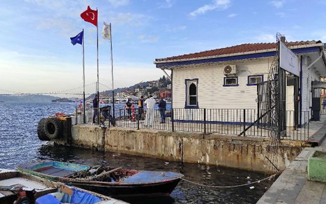 Beşiktaş'ta korkunç intihar: Çantasına taş doldurup denize atladı - Resim: 1