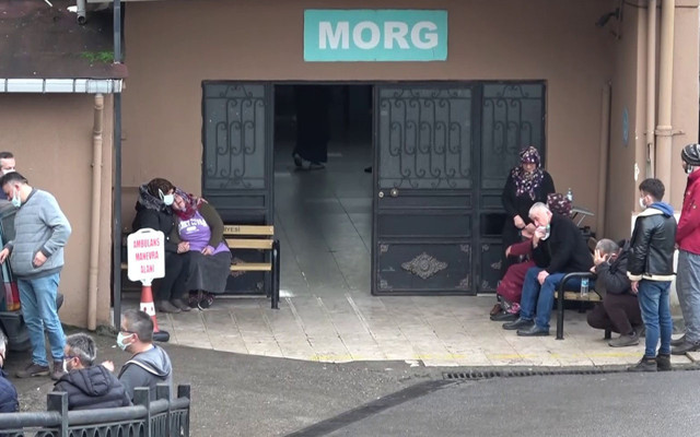 Zonguldak'ta maden ocağında iki vagon arasında sıkışan işçi hayatını kaybetti - Resim: 0