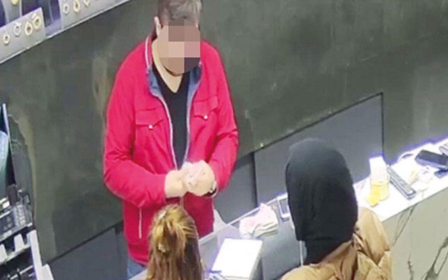 Ankara'da ev kadınlarını kullandılar! Ayarlarıyla oynanmış altınları piyasaya sürdüler - Resim: 0