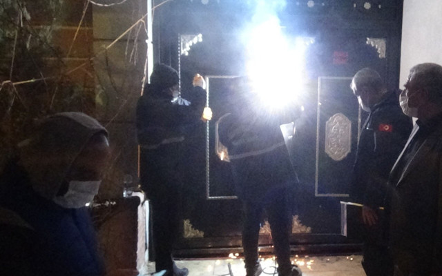 Diyarbakır'da engelli derneğinde içkili alem yapanlara 132 bin lira ceza - Resim: 0