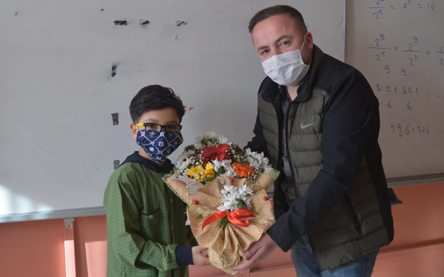 Hakkari'den Türkiye'yi gururlandıran başarı: Dünya matematik şampiyonu oldu - Resim: 1