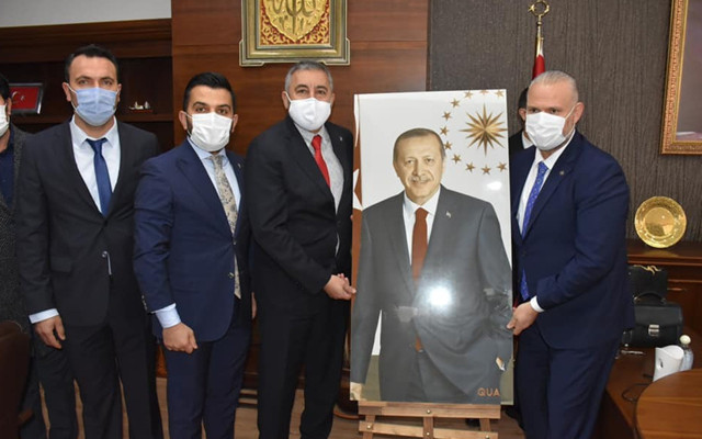 Cumhurbaşkanı Erdoğan Menemen'e tebrik telefonu açtı - Resim: 1